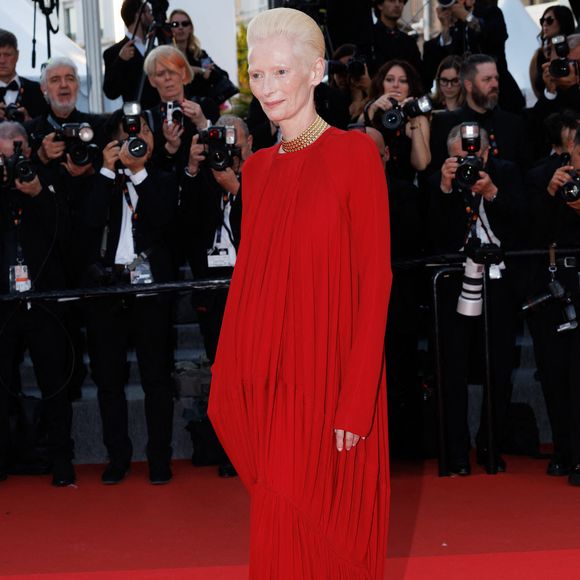 Tilda Swinton - Montée des marches pour la cérémonie de clôture du 79ème Festival International du Film de Cannes, le 23 mai 2026. © Jacovides-Moreau / Bestimage