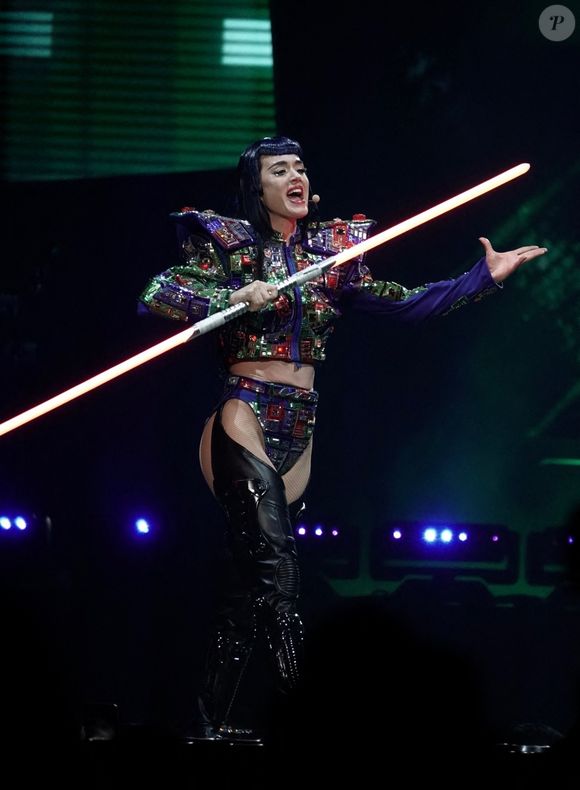 La superstar de la pop Katy Perry est la tête d'affiche d'un spectacle spectaculaire à Las Vegas, Nevada, captivant le public avec sa voix puissante et sa présence éblouissante sur scène.
©Backgrid USA / Bestimage