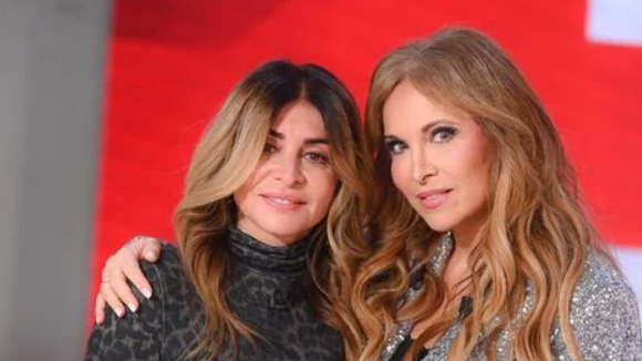 Julie Zenatti se livre sur sa relation avec Hélène Ségara, pas toujours au beau fixe, dans "Télématin" sur France 2.