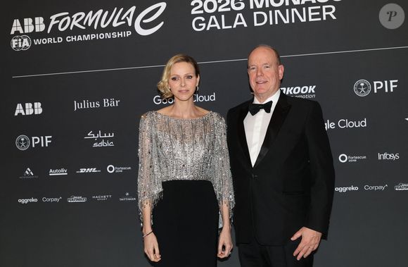 Le prince Albert II de Monaco et la princesse Charlene de Monaco - Soirée du Monaco E-Prix 2026 à l'hôtel de Paris à Monaco, le 17 mai 2026. © Claudia Albuquerque / Bestimage
