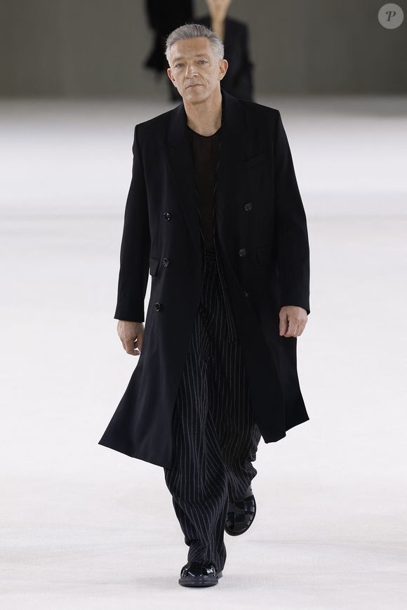 Vincent Cassel - Défilé de mode Hommes printemps-été 2024 "AMI" lors de la fashion week de Paris. Le 22 juin 2023. Agence / Bestimage