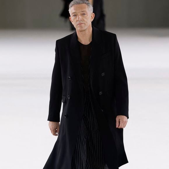 Vincent Cassel - Défilé de mode Hommes printemps-été 2024 "AMI" lors de la fashion week de Paris. Le 22 juin 2023. Agence / Bestimage
