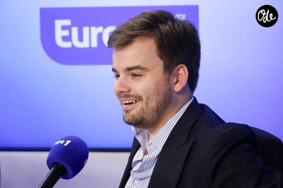 Pour l’heure, Gauthier Le Bret profite donc pleinement de cette parenthèse corse entouré des siens.

Exclusif - Gauthier Le Bret - Dernière de l'émission "On Marche Sur La Tête", présentée par C.Hanouna sur Europe 1 à Paris le 26 juin 2025 - © Jack Tribeca / Bestimage