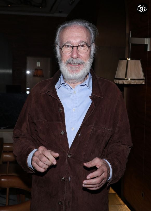 Bernard Le Coq - Vernissage de l'exposition photos et du livre "La Boxe fait son cinéma" à l’hôtel Brach à Paris le 23 Septembre 2025. Ces clichés rendent hommage à plus de cinquante acteurs immortalisés dans des scènes où le noble art rencontre le 7ème art. © Denis Guignebourg/Bestimage