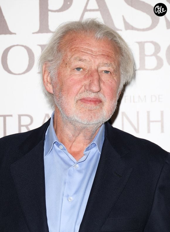Après avoir décroché trois étoiles en 1993, son établissement a dû fermer en 1996 à la suite de difficultés financières, une épreuve dont il a depuis réussi à se relever.

Pierre Gagnaire - Avant-première du film La Passion de Dodin Bouffant à la cinémathèque à Paris le 6 novembre 2023. © Coadic Guirec / Bestimage