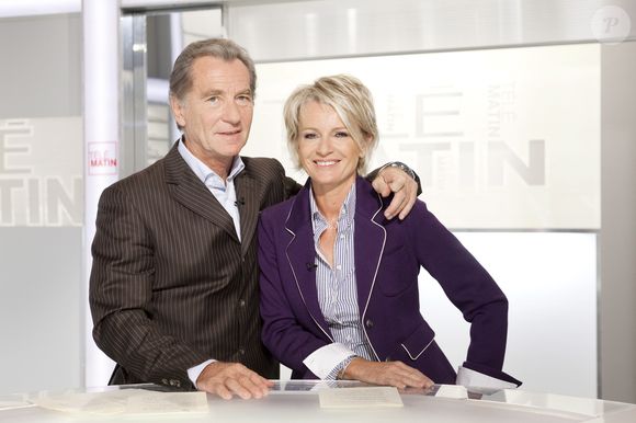 Archives - William Leymergie et Sophie Davant sur le plateau de Télématin le 4 octobre 2010. Jean-Jacques Descamps via Bestimage