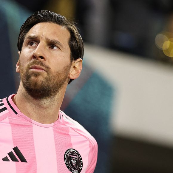 Le PSG affrontera l’Inter Miami ce dimanche 29 juin à 18 h dans le cadre des huitièmes de finale de la Coupe du monde des clubs. Le match sera diffusé sur DAZN.

Le 2 avril 2025, Los Angeles, Californie, USA : L'attaquant de l'Inter Miami CF LIONEL MESSI (10) sort du tunnel pour la cérémonie d'avant-match avant un quart de finale de la Coupe des Champions de la CONCACAF. © Brenton Tse/ZUMA Press Wire/Bestimage