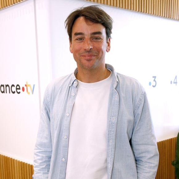 Exclusif - Julian Bugier - Déjeuner dans la loge de France TV lors de la Finale Femmes des Internationaux de France de Tennis de Roland Garros 2024 - Jour 14 à Paris le 08 Juin 2024. 

© Bertrand Rindoff / Bestimage