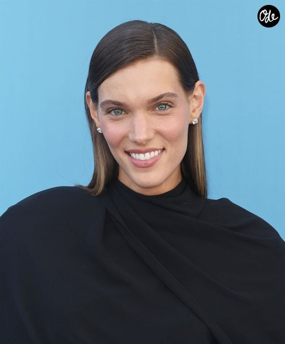 Charlotte Cardin à la cérémonie "Billboard Women in Music" 2025 au YouTube Theater d'Inglewood, en Californie, le 29 mars 2025.

Backgrid USA / Bestimage
