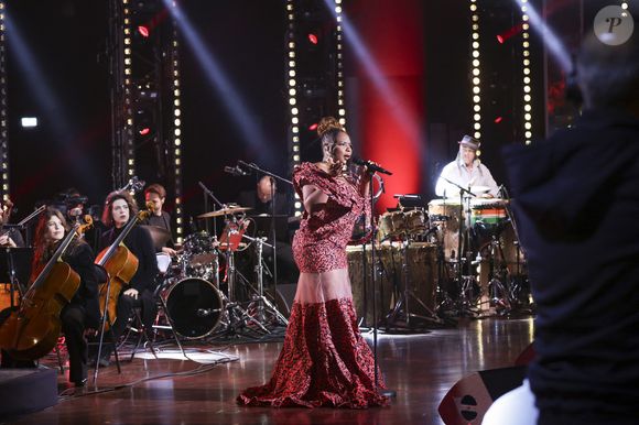 Exclusif - Yemi Alade lors de l'enregistrement de l'émission "Le Grand Echiquier, Spéciale Afrique", présentée par C.Chazal et A.Manoukian et diffusée le 28 août 2025 sur France 2, à Paris, France, le 14 septembre 2024. © Jack Tribeca/Bestimage