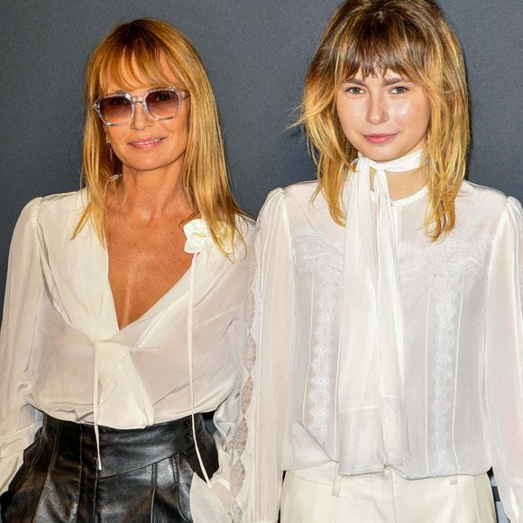 Elle a débuté sur grand écran dans le film MILF, réalisé par sa célèbre maman en 2018

Axelle Laffont et Mitty Hazanavicius au défilé de Shiatzy Chen Paris à Paris le 30 septembre 2024 ©  Shootpix/ABACAPRESS.COM