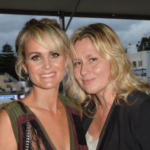 Laeticia Hallyday et Luana Belmondo - Soirée au profit de l'Association "La Bonne étoile" de Laeticia Hallyday lors du 3ème Longines Paris Eiffel Jumping à la plaine de Jeux de Bagatelle à Paris le 1er juillet 2016 dans le Pavillon Eiffel du Longines Paris Eiffel Jumping décoré par Luxury Living.
© Olivier Borde / Veeren / Bestimage