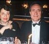 Ce dernier lui demande une autorisation pour donner un concert sur les Champs-Elysées. 


Jean Tiberi et son épouse Xavière à la soirée des Molières, en 1994. BERTRAND RINDOFF PETROFF / BESTIMAGE