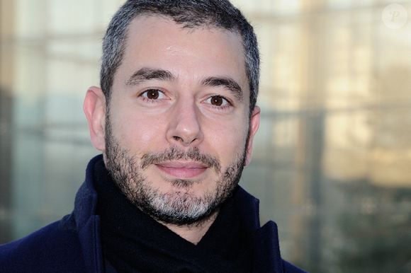 Ali Baddou arrivant à la présentation de la collection Louis Vuitton dans le cadre de la Fashion Week Paris Menswear Automne-Hiver 2016-2017 le 21 janvier 2016 à Paris, France. Photo by Aurore Marechal/ABACAPRESS.COM