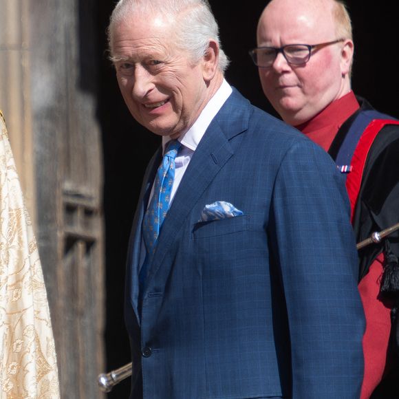 Le roi Charles III arrive pour un service de Pâques à la chapelle St. George, château de Windsor, Londres, Angleterre, Royaume-Uni, le dimanche 20 avril 2025. Photo par Justin Ng /Avalon/ABACAPRESS.COM
