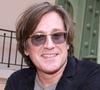 Deux ans après la disparition de Françoise Hardy, Thomas Dutronc continue de faire vivre la mémoire de sa mère.

Thomas Dutronc lors de la remise du 4ème prix Gotlib en marge du festival du livre au Grand Palais à Paris © Cédric Perrin / Bestimage