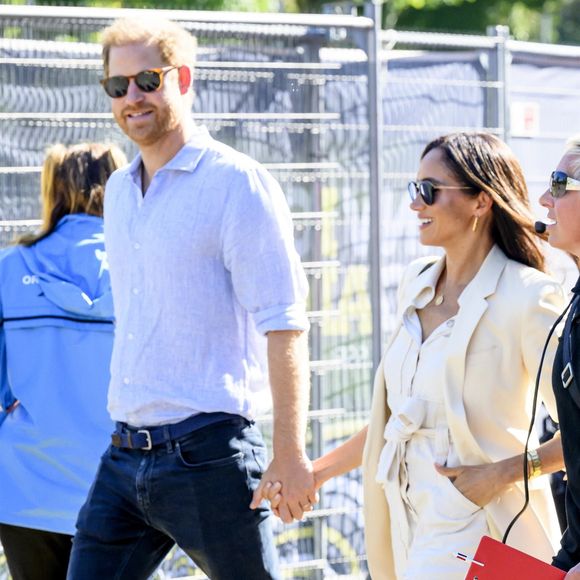 Le prince Harry, duc de Sussex, et Meghan Markle, duchesse de Sussex, aux Invictus Games 2023 à Düsseldorf, le 15 septembre 2023. Backgrid USA / Bestimage