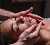 J’ai testé la microdermabrasion pour la première fois et je ne m’attendais pas à ce que ma peau ait autant besoin d’un nettoyage professionnel.

Images Pexels