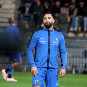 Kendji Girac durant la première édition du " match des légendes " opposant l'équipe des Légendes, les anciens de Cannes, à l'équipe des Etoiles avec pour capitaine Didier Deschamps, au stade Pierre de Coubertin à Cannes, le 30 octobre 2025. 
© Dominique Jacovides / Bruno Bebert / Bestimage