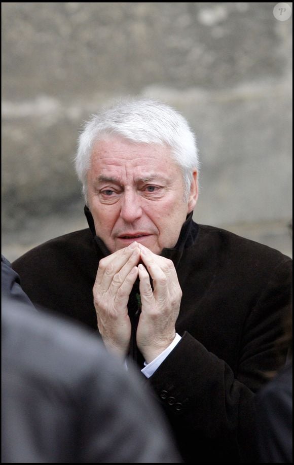 Charles Bietry et Serge Blanco aux obsèques de Thierry Gilardi à l'église de Monfort-l'Amaury dans les Yvelines
Photographe : Alain Guizard-Dominique Jacovides / Bestimage