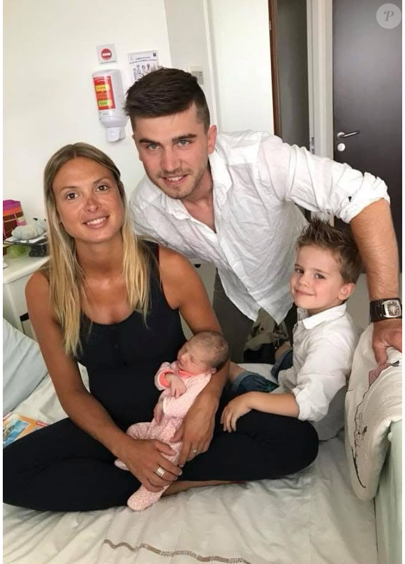 Roxanne et Michel Augoyard sont à la tête d'une fratrie de cinq enfants dans "Familles nombreuses, la vie en XXL" sur TF1.