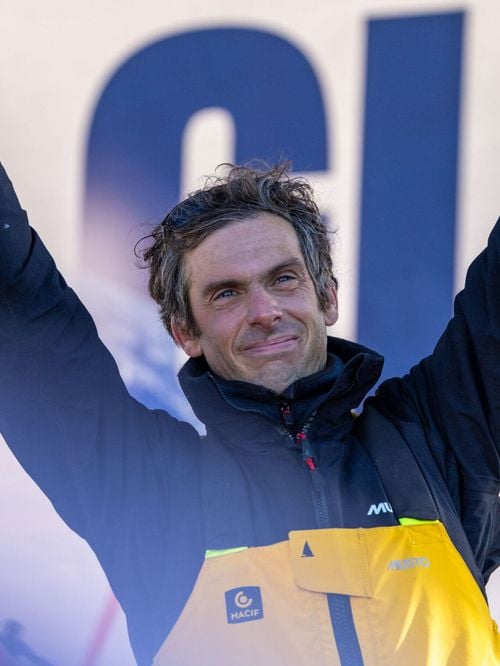 "Nous l’avons accompagné jusqu’au bout" : les proches de Charlie Dalin, emporté à 42 ans, s'expriment