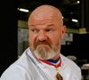 Devant une salle totalement médusée, la star du petit écran leur a intimé l'ordre de se taire ou de quitter immédiatement les lieux.

Exclusif - Philippe Etchebest préside le salon français de la restauration "Expotel" à Bordeaux. Il dirige aussi la journée des chefs et sa composition regroupant 22 Etoiles sur l'évènement, le 25 Novembre 2019. © Patrick Bernard/ Bestimage