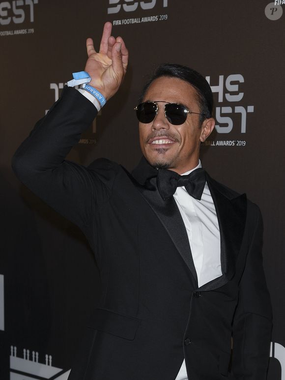 Nusret Gökçe, surnommé Salt Bae - Les célébrités arrivent à la cérémonie des Trophées Fifa "The Best" 2019 à la Scala à Milan, Italie le 23 septembre 2019. © Pierre Perusseau/Bestimage