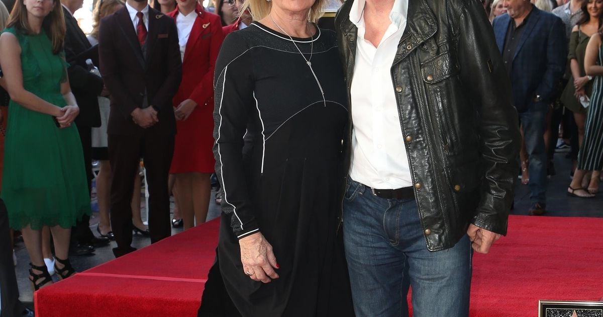 Un célèbre milliardaire annonce que sa femme vient de nous quitter, ils étaient ensemble depuis un demi-siècle et ont perdu un enfant