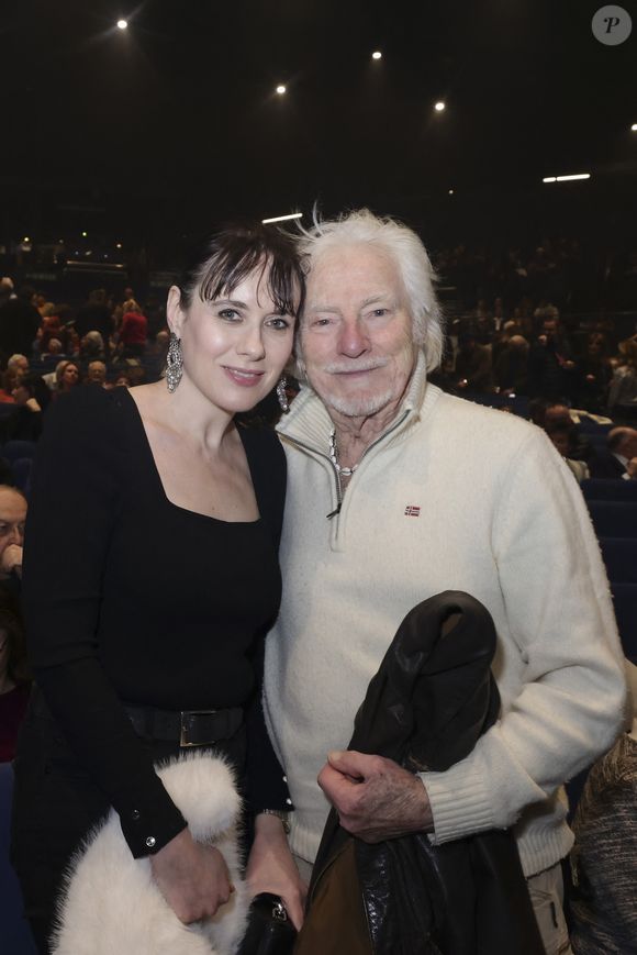 Hugues Aufray avec sa femme Muriel Mégevand au concert d'Enrico Macias pour sa tournée La Fête Continue ! dans la salle de spectacle Le Dôme de Paris - Palais des Sports à Paris, France, le 15 mars 2025. © Jack Tribeca/Bestimage