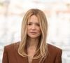 Au Festival de Cannes 2026, Virginie Efira mise sur un look audacieux : sa tenue chocolat est un sans faute !
