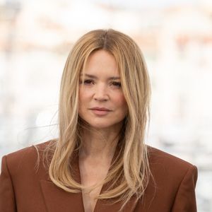 Le Festival de Cannes se déroule actuellement sur la Croisette.

Virginie Efira - Photocall du film "Histoires Parallèles" lors du Festival International du Film de Cannes.
© Jacovides/Moreau/Bestimage