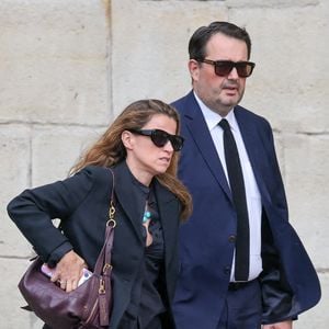 Jean-François Piège et sa femme Elodie - Arrivées aux obsèques de Mathilde Favier en l'église Saint-Sulpice à Paris le 31 aout 2026. © Dominique Jacovides-Cyril Moreau/Bestimage
