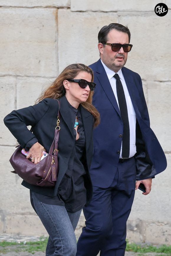 Jean-François Piège et sa femme Elodie - Arrivées aux obsèques de Mathilde Favier en l'église Saint-Sulpice à Paris le 31 aout 2026. © Dominique Jacovides-Cyril Moreau/Bestimage