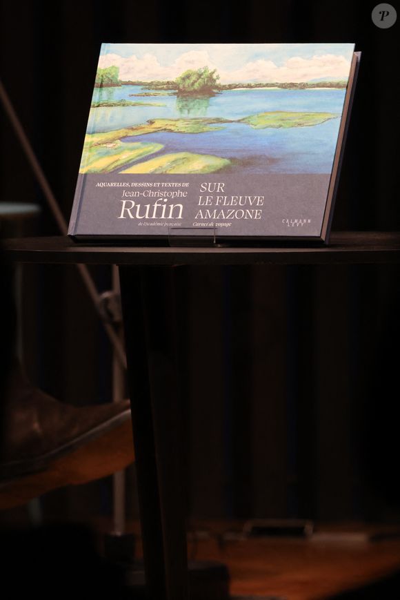 Exclusif - Jean-Christophe Rufin lors de la présentation de son livre, carnet de voyage, "Sur le fleuve Amazone" à la Station Auzone-Librairie Mollat à Bordeaux. Le 6 décembre 2024
© Jean-Marc Lhomer / Bestimage