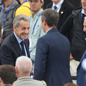 Nicolas Sarkozy, Gabriel Attal, Jean-Pierre Raffarin - Les célébrités lors de la grande messe du pape Leon XIV sur la place de la Concorde à Paris, le 26 septembre 2026. Entre l’avenue des Champs-Elysées et la place de la Concorde, 700.000 fidèles et curieux, venus des quatre coins du globe, se sont rassemblés pour participer à la messe célébrée par le Saint Père. Le voyage apostolique, du 25 au 28 septembre 2026, se poursuivra à Lourdes et Metz. © Jacovides / Moreau / Bestimage