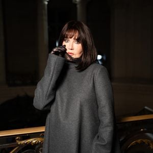 Isabelle Adjani au Grand Dîner du Louvre à Paris.
© Backgrid USA / Bestimage