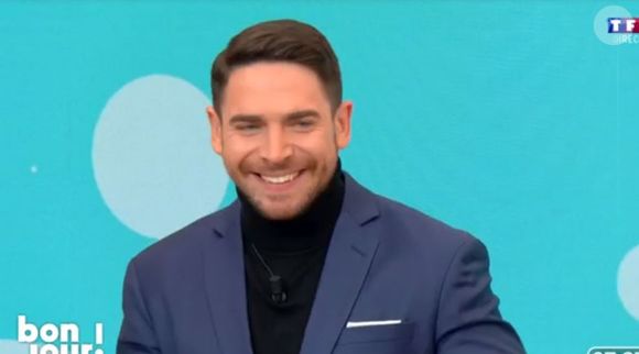 Malheureusement, lors des tests médicaux, les médecins militaires douchent ses espoirs. Ange Noiret est trop myope pour prendre les commandes d'un aéronef. 

La vie amoureuse d'Ange Noiret évoquée dans "Bonjour !", sur TF1