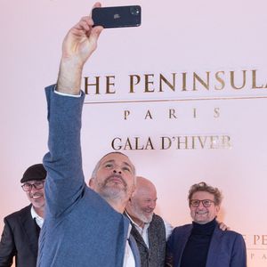 Paul Pairet, Philippe Etchebest et Glenn Viel assistent à un photocall pour le Gala d'Hiver du Peninsula Paris, avec un cocktail dînatoire orchestré par le Chef Exécutif David Bizet et le Chef Pâtissier Anne Coruble à l'hôtel Peninsula à Paris, France le 27 novembre 2025. Photo by David Boyer/ABACAPRESS.COM