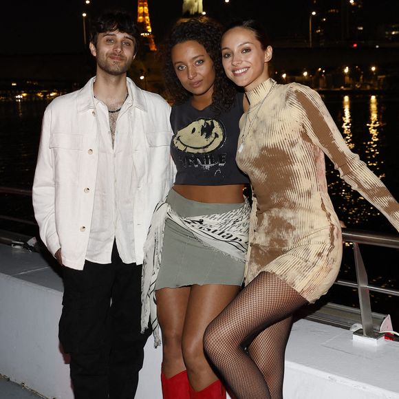 Exclusif - Tomathy Stewart-Whyte et ses soeurs Eleejah et Jenaye, les soeurs de Joalukas Noah lors de la soirée d'anniversaire de Joalukas Noah, fils de Yannick Noah et Isabelle Camus, pour ses 18 ans à Paris le 10 juin 2022.

© Cyril Moreau / Bestimage