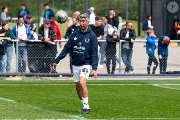 Smaïl Bouabdellah lors du match de football caritatif pour l’UNICEF opposant la Team Unicef face à la Team Bourg-en-Bresse au stade Jean Laville à Bourg-en-Bresse, France, le 10 avril 2023. L’UNICEF a récolté 10 000€ devant plus de 4000 spectateurs.© Pierre Perusseau/Bestimage