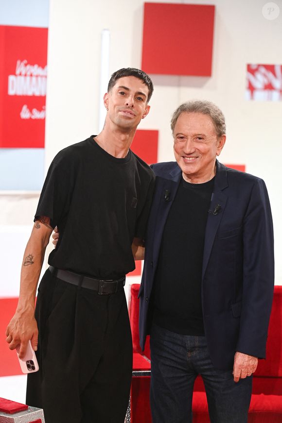Exclusif - Jean-Baptiste Seguin et Michel Drucker - Enregistrement de l'émission Vivement dimanche au studio Rive Gauche, presentée par Michel Drucker . Diffusion sur France 3 le 14/09/2025.

© Guillaume Gaffiot / Bestimage