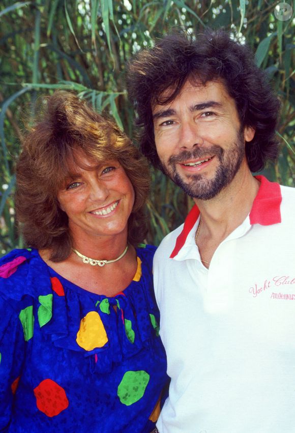 Archives - Chantal Nobel et son mari Jean-Louis Julian à Saint-Tropez en août 1990 © AGENCE / BESTIMAGE