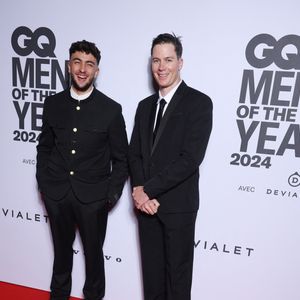 Inès Benazzouz aka Inoxtag et Mathis Dumas au photocall de la soirée "GQ Men of the Year awards 2024" à l'hôtel Plaza à Paris. Le 20 novembre 2024 © Denis Guignebourg / Bestimage