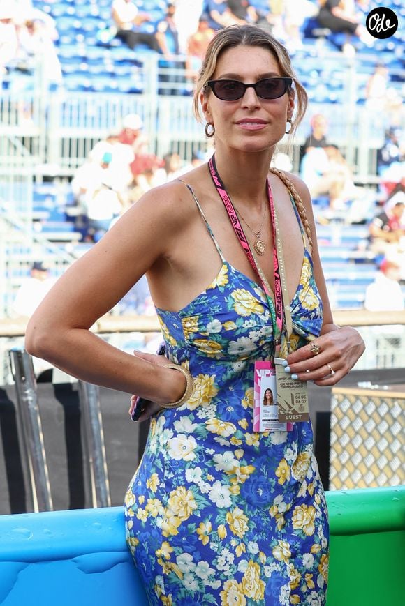 Laury Thilleman lors des qualifications du Grand Prix de Formule 1 de Monaco, à Monte-Carlo, le 6 juin 2026.

© Mickael Chavet/ZUMA Press Wire/Bestimage