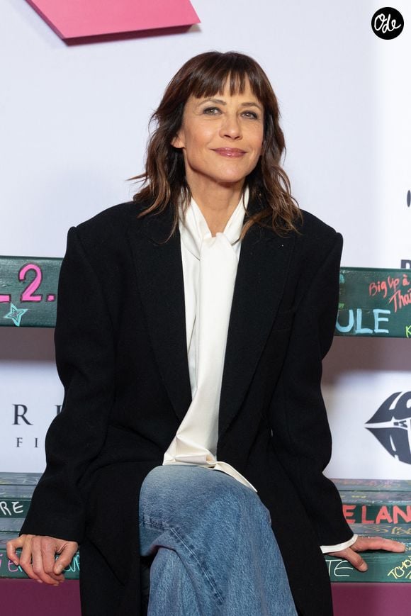 Et la célèbre interprète de Vic dans "La Boum" voit son fils et sa fille suivre ses traces dans le milieu artistique... 

Sophie Marceau assiste à la première du film 'LOL 2.0' au Grand Rex le 04 février 2026 à Paris, France. Photo Nasser Berzane/Abaca