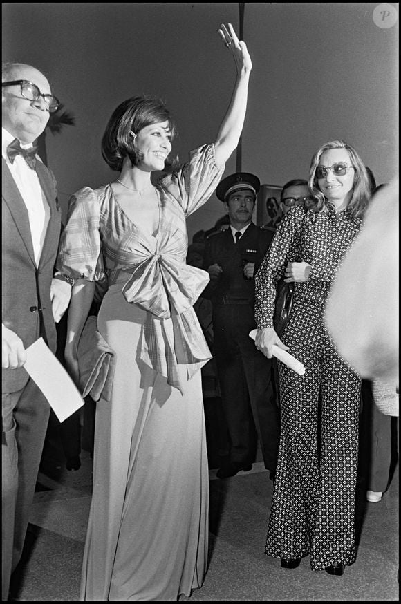 Archives - Claudia Cardinale au Festival de Cannes en 1972. Angeli-Rindoff / Bestimage