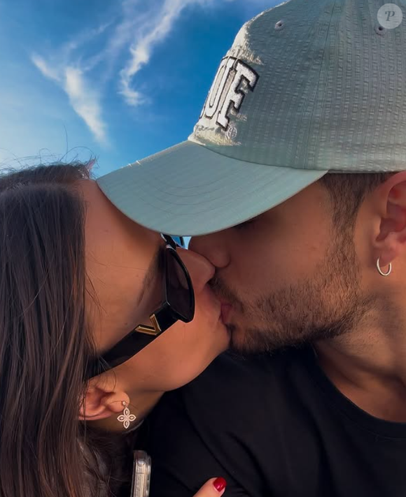 Inès Vandamme en couple avec le sportif Antoine Leger sur Instagram.
Crédit : Instagram/vandamme_ines