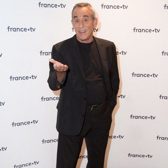 Il a tout fait pour travailler avec la chanteuse

Thierry Ardisson lors de la conférence de presse de France Télévision au Pavillon Gabriel à Paris, en France, le 24 août 2021. Photo : Nasser Berzane/ABACAPRESS.COM