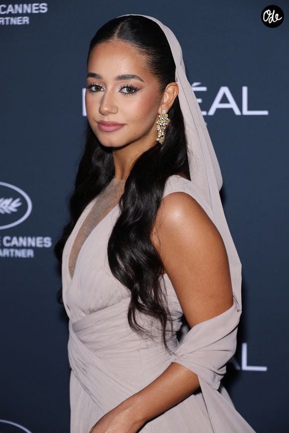 Elle assure ne souffrir d'aucun trouble du comportement alimentaire et n'avoir jamais pris d'Ozempic.

Lena Situations (Lena Mahfouf) - Photocall de la soirée "LOreal Lights on women's worth" lors du 79ème Festival international du Film de Cannes le 22 mai 2026.

© Denis Guignebourg / Bestimage